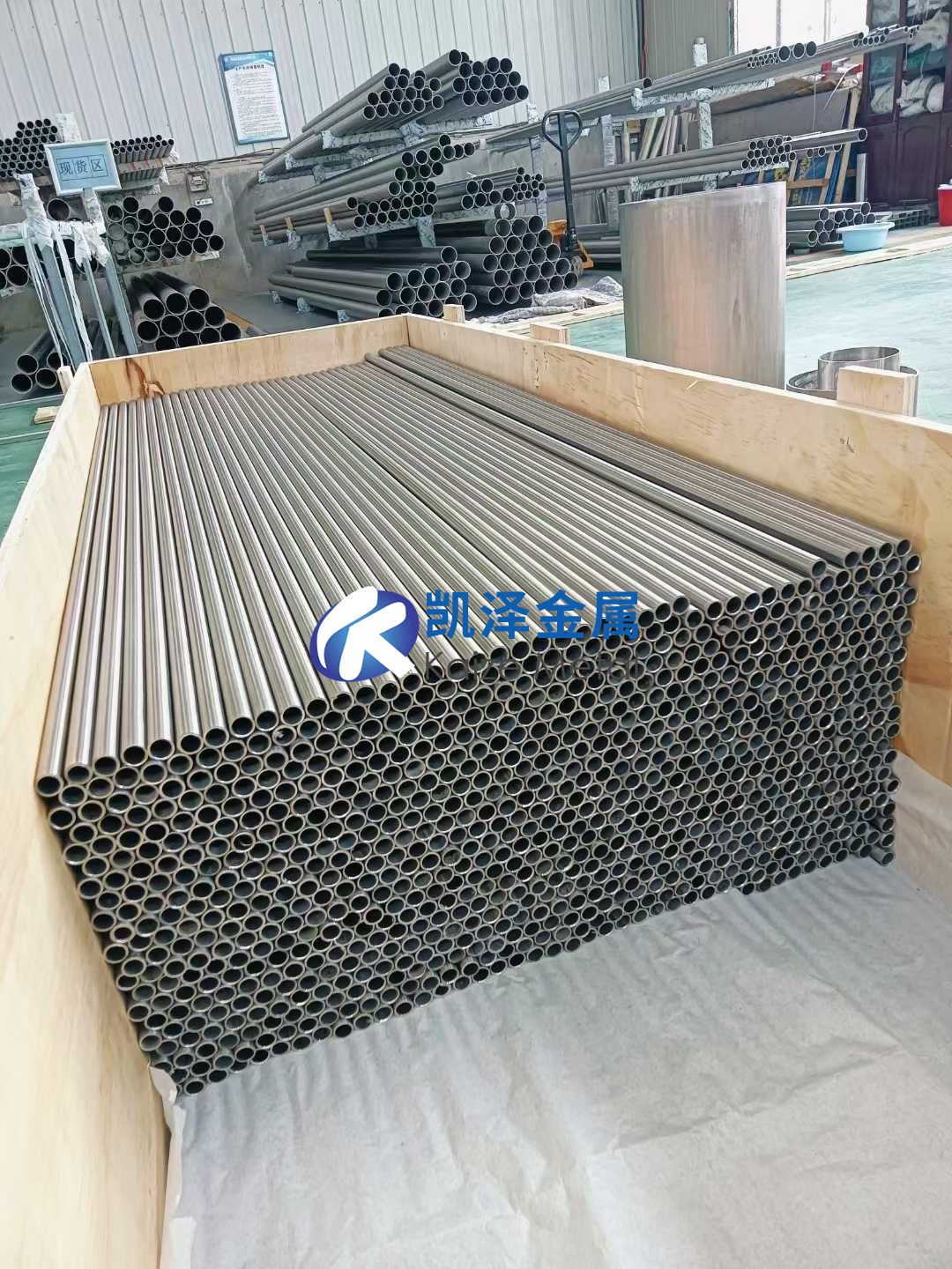 航空航天領(lǐng)域鈦合金管材的特性優(yōu)勢(shì)、應(yīng)用場(chǎng)景與技術(shù)發(fā)展展望——系統(tǒng)梳理分類體系與核心性能，聚焦發(fā)動(dòng)機(jī)/燃油/操縱系統(tǒng)關(guān)鍵應(yīng)用，探索先進(jìn)制造技術(shù)賦能路徑