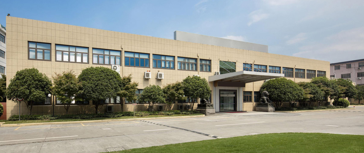 凱澤金屬主營產品有：鈦靶,鉻靶,鋯靶,鎳靶,鈦鋁靶,鈦絲,鈦鍛件,鈦加工件,鈦塊,鈦法蘭,鈦靶材,鈦靶塊,高純鈦靶,鈦板靶,鈦管靶,鈦平面靶,鉻靶材,鉻旋轉靶,鋯靶塊,鋯管靶,鎳靶材,鎳靶塊,鈦鋁靶材,鈦鋁靶塊,鈦合金絲,TA1鈦絲,TC4鈦絲,鈦合金鍛件,TC4鈦鍛件,TC11鈦鍛件,鈦合金加工件,鈦合金異形件,鈦異形加工件,TC4鈦加工件,鈦合金方塊,鈦方塊,鈦合金法蘭,TA1鈦法蘭,TA2鈦法蘭,TC4鈦法蘭,鈦螺絲,鈦合金棒,鈦合金板,鈦合金管,鈦環,
鈦管件,鈦合金餅等，庫存充足，規格齊全，支持現貨或定制